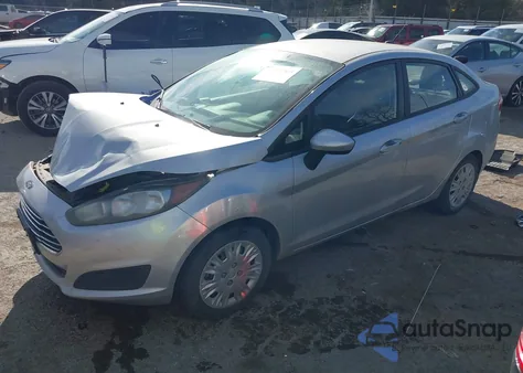2015 Ford Fiesta S z USA, uszkodzony, nr VIN 3FADP4AJXFM121058